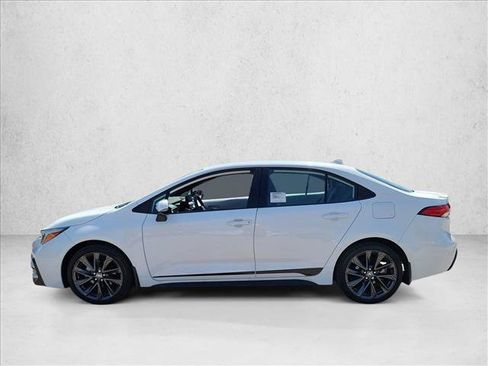 Used 2026 Toyota Corolla SE FWD image 8