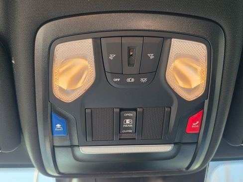 New 2026 RAM 2500 Big Horn AWD/4WD image 32