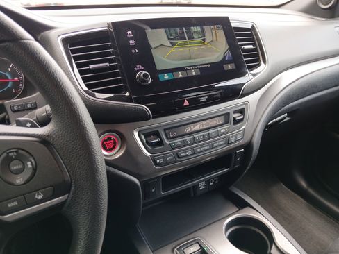 Used 2022 Honda Pilot Sport image 12