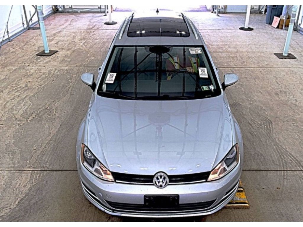 Used 2015 Volkswagen Golf SEL FWD image 2