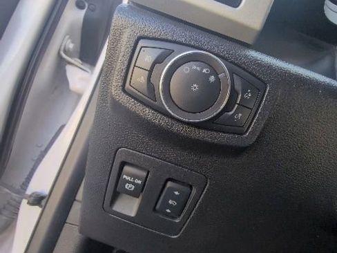 Used 2018 Ford F150 Lariat AWD/4WD image 13