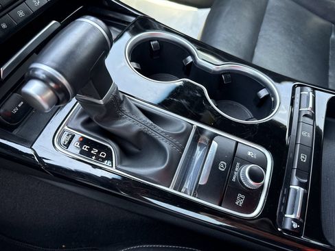Used 2022 Kia Stinger GT-Line RWD image 21