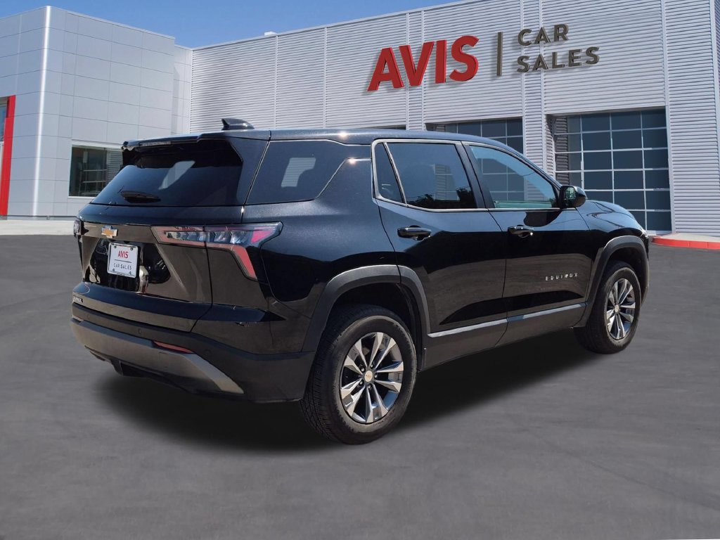 Used 2026 Chevrolet Equinox LT FWD image 6