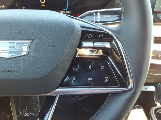 Used 2025 Cadillac Lyriq Sport AWD/4WD image 35