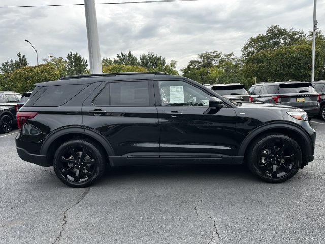 Certified 2023 Ford Explorer ST-Line w/ Class IV Trailer Tow Package AWD/4WD image 4