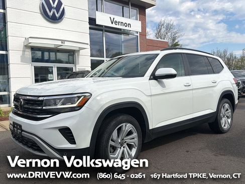 Certified 2022 Volkswagen Atlas SE w/ Panoramic Sunroof Package AWD/4WD image 1