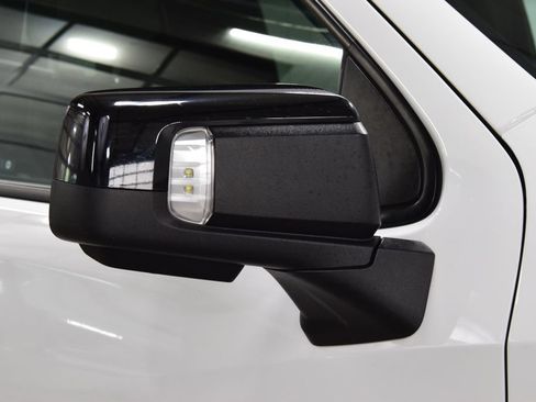 Used 2023 Chevrolet Silverado 1500 ZR2 w/ Technology Package AWD/4WD image 21