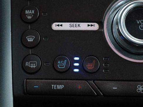 Used 2020 Ford Fusion Titanium FWD image 39