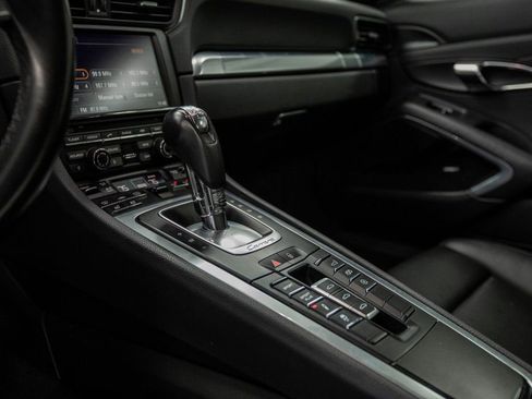 Used 2014 Porsche 911 Carrera 4S image 22