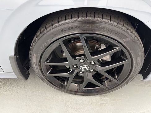 Used 2024 Honda Civic Sport image 14