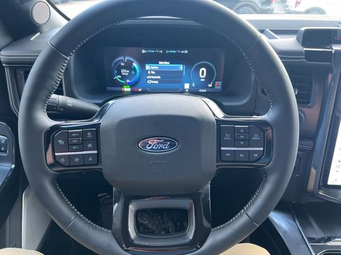 New 2025 Ford F150 Lightning Platinum image 27