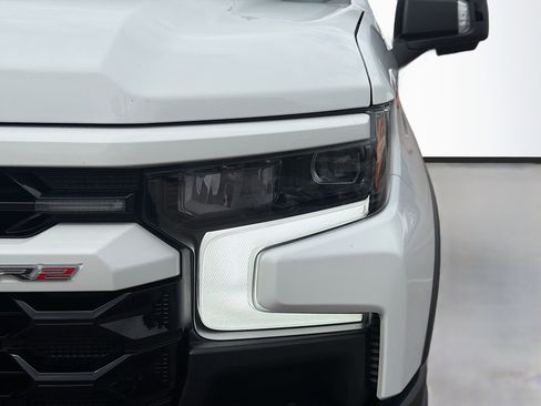 Used 2024 Chevrolet Silverado 1500 ZR2 w/ ZR2 Bison Edition image 9