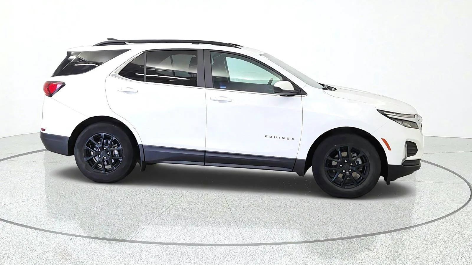Used 2022 Chevrolet Equinox LT FWD image 10