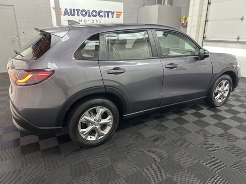 Used 2024 Honda HR-V LX image 11