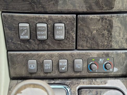 Used 2002 Lexus LS 430 RWD image 20