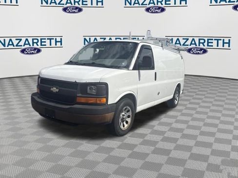 Used 2013 Chevrolet Express 1500 image 3