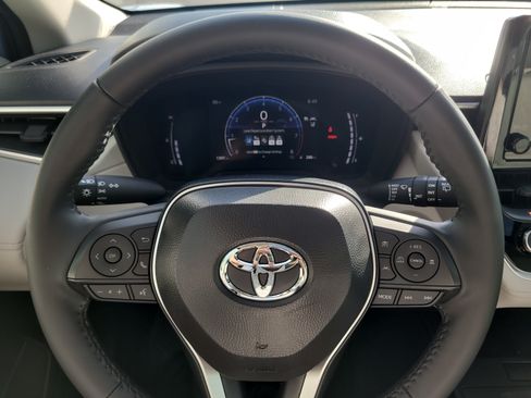 Used 2026 Toyota Corolla Cross LE w/ Moonroof Package FWD image 29