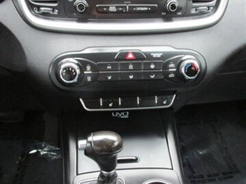 Used 2016 Kia Sorento LX w/ LX Convenience Package image 23