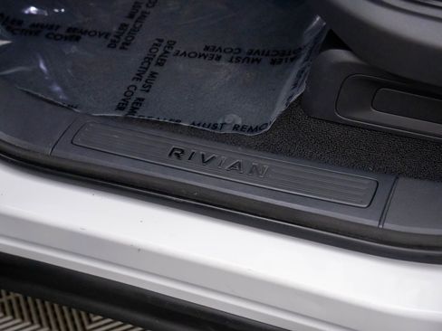 Used 2024 Rivian R1S Adventure image 14