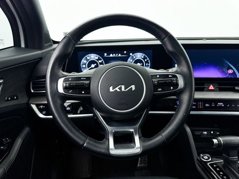 Certified 2025 Kia Sportage X-Pro Prestige AWD/4WD image 4
