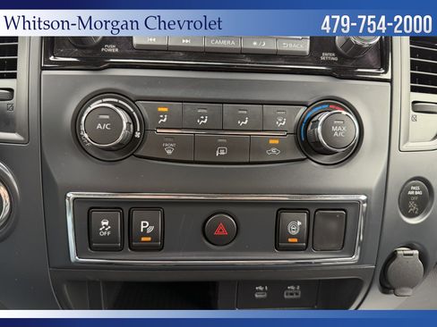 Used 2022 Nissan Titan SV image 26