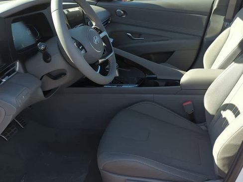 New 2026 Hyundai Elantra SEL Sport Premium image 16