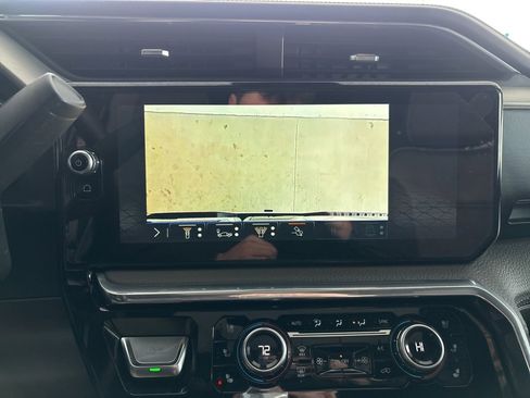 Used 2025 GMC Sierra 2500 Denali w/ Technology Package image 26