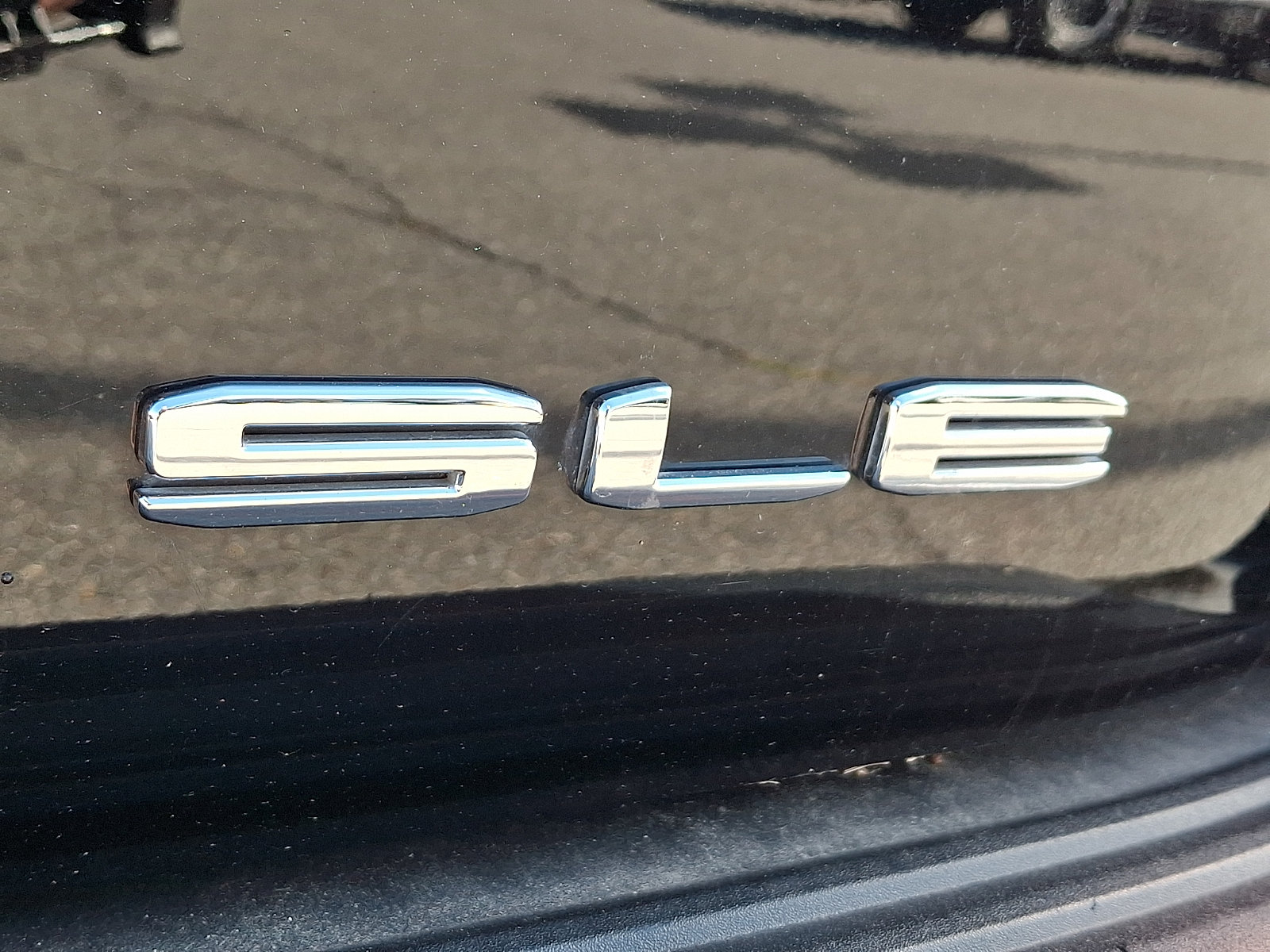 Used 2024 GMC Yukon SLE AWD/4WD image 30