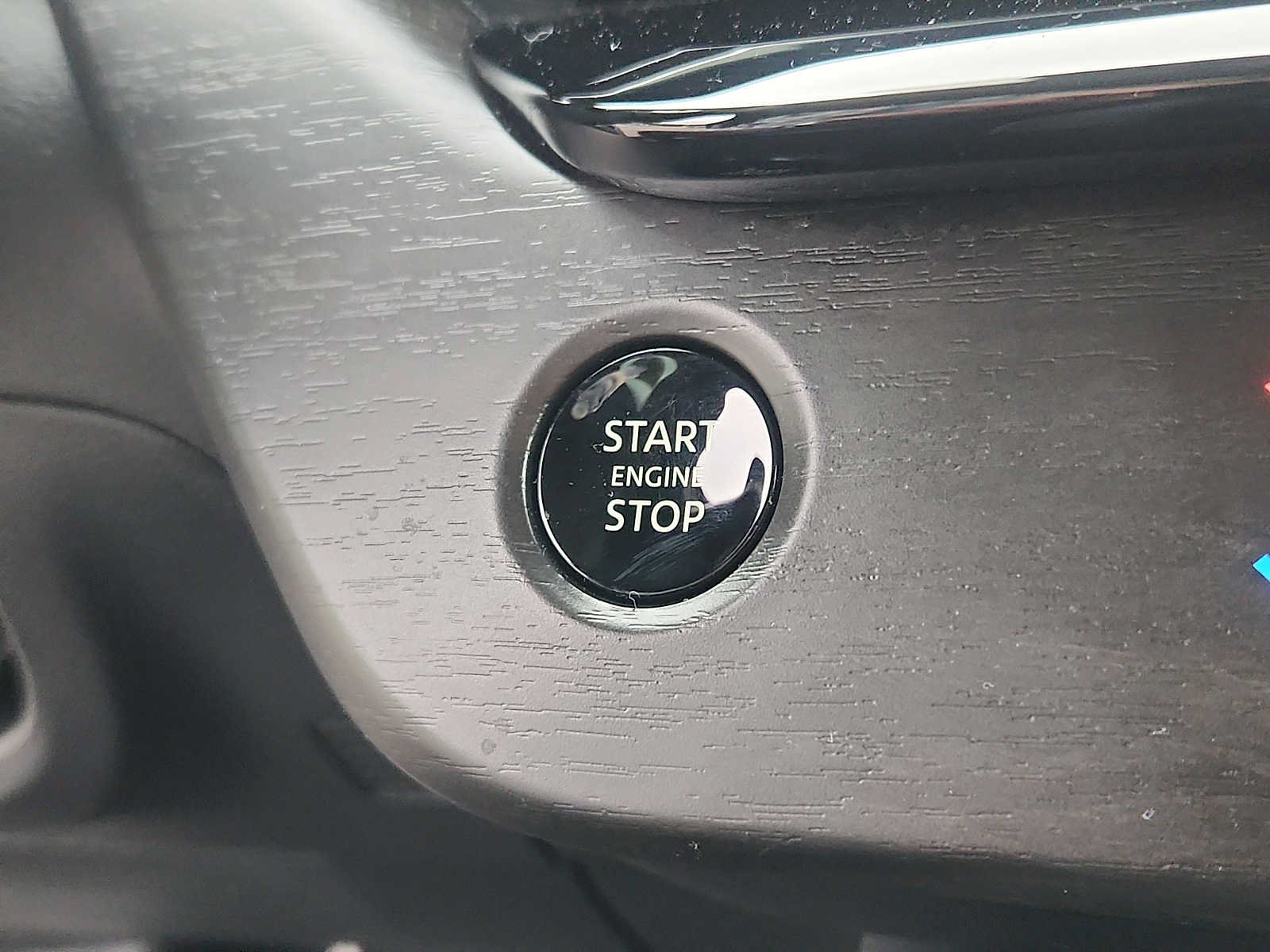 Certified 2025 Nissan Murano SV AWD/4WD image 22