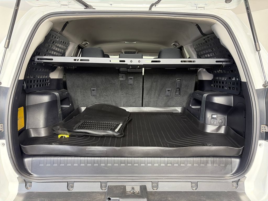 Used 2020 Toyota 4Runner 4WD image 26
