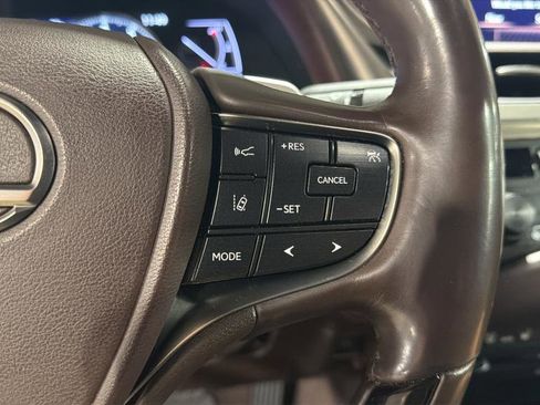 Used 2019 Lexus ES 350 w/ Premium Package image 22