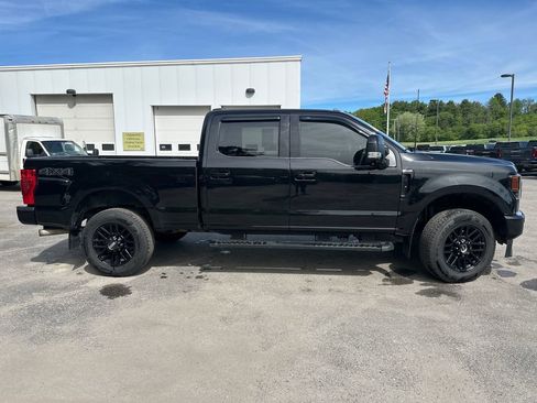 Used 2022 Ford F250 Lariat w/ Black Appearance Package AWD/4WD image 6