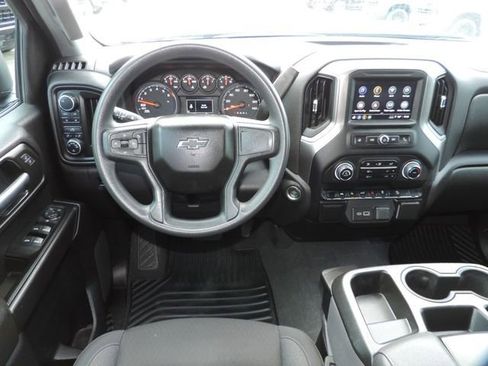 Used 2024 Chevrolet Silverado 1500 Custom Trail Boss w/ LPO, Dark Essentials Package image 23