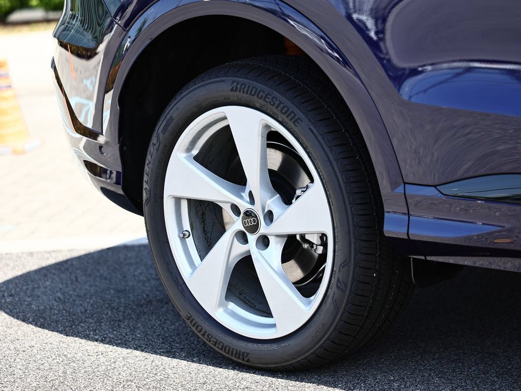 New 2026 Audi Q5 Premium Plus AWD/4WD image 6