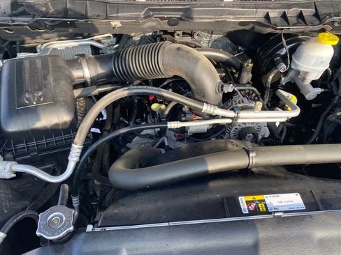 Used 2023 RAM 1500 Classic SLT image 21