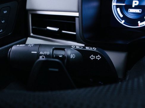 Used 2023 Mitsubishi Outlander SEL image 8