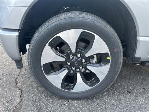 New 2025 Ford F150 Lightning Platinum image 15