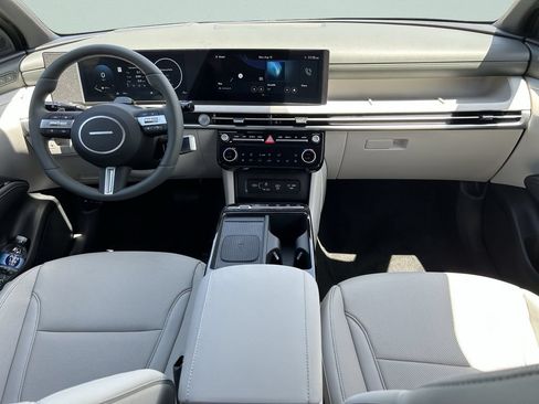 New 2026 Hyundai Tucson Limited FWD image 18
