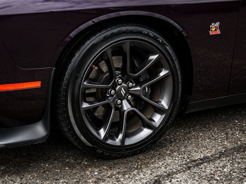 Used 2022 Dodge Challenger R/T Scat Pack RWD image 14