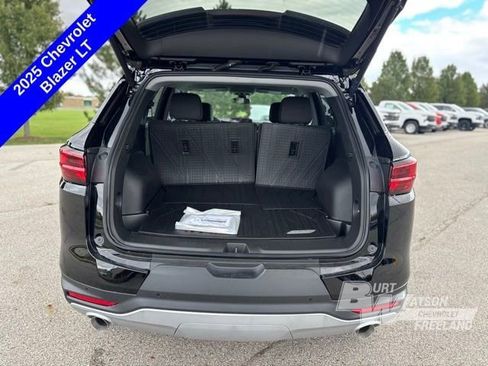 New 2025 Chevrolet Blazer LT w/ Convenience Package image 27