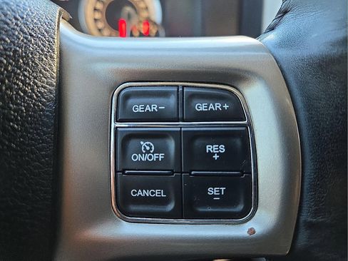 Used 2017 RAM 1500 Laramie w/ Convenience Group image 18