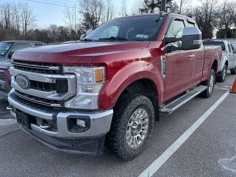 Used 2022 Ford F250 XLT w/ XLT Premium Package image 2