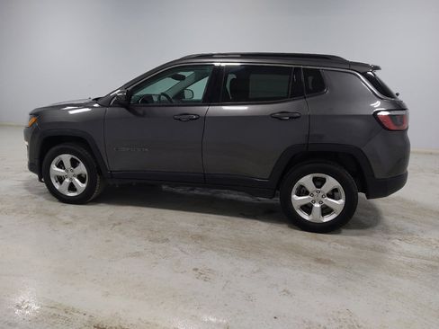 Used 2018 Jeep Compass Latitude w/ Popular Equipment Group image 3