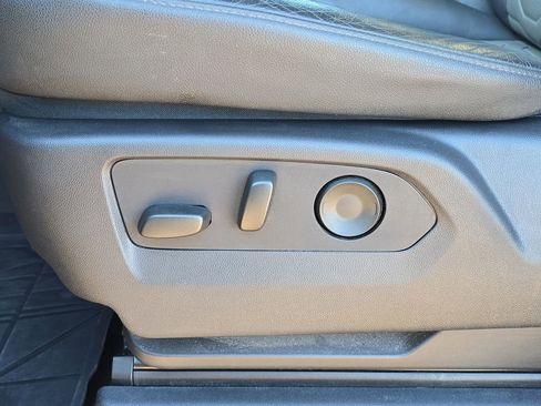 Used 2024 Chevrolet Silverado 1500 ZR2 w/ Technology Package image 8