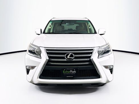 Used 2018 Lexus GX 460 Premium w/ Premium Package image 2
