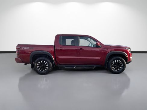 Used 2022 Nissan Frontier PRO-4X w/ Technology Package image 2