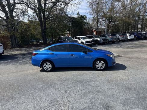 Used 2023 Nissan Versa S w/ Trunk Package image 4