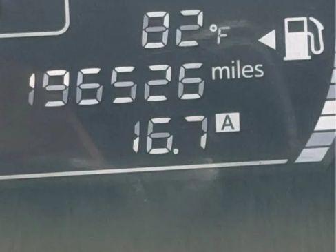 Used 2015 Nissan Versa Note SV FWD image 10