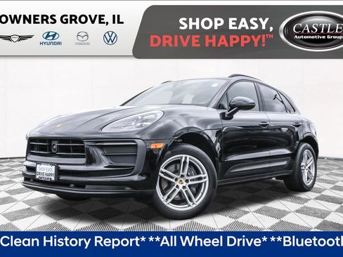 Used 2023 Porsche Macan AWD/4WD image 1