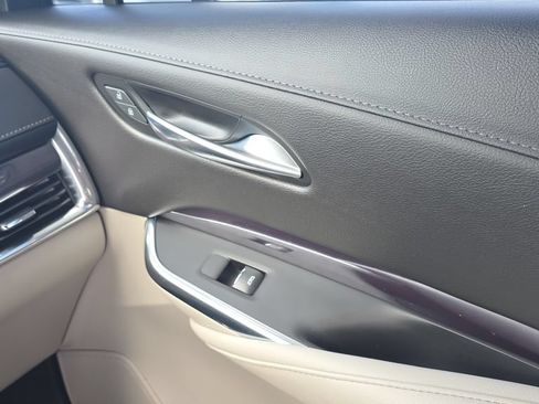Used 2023 Cadillac XT4 Luxury FWD image 13